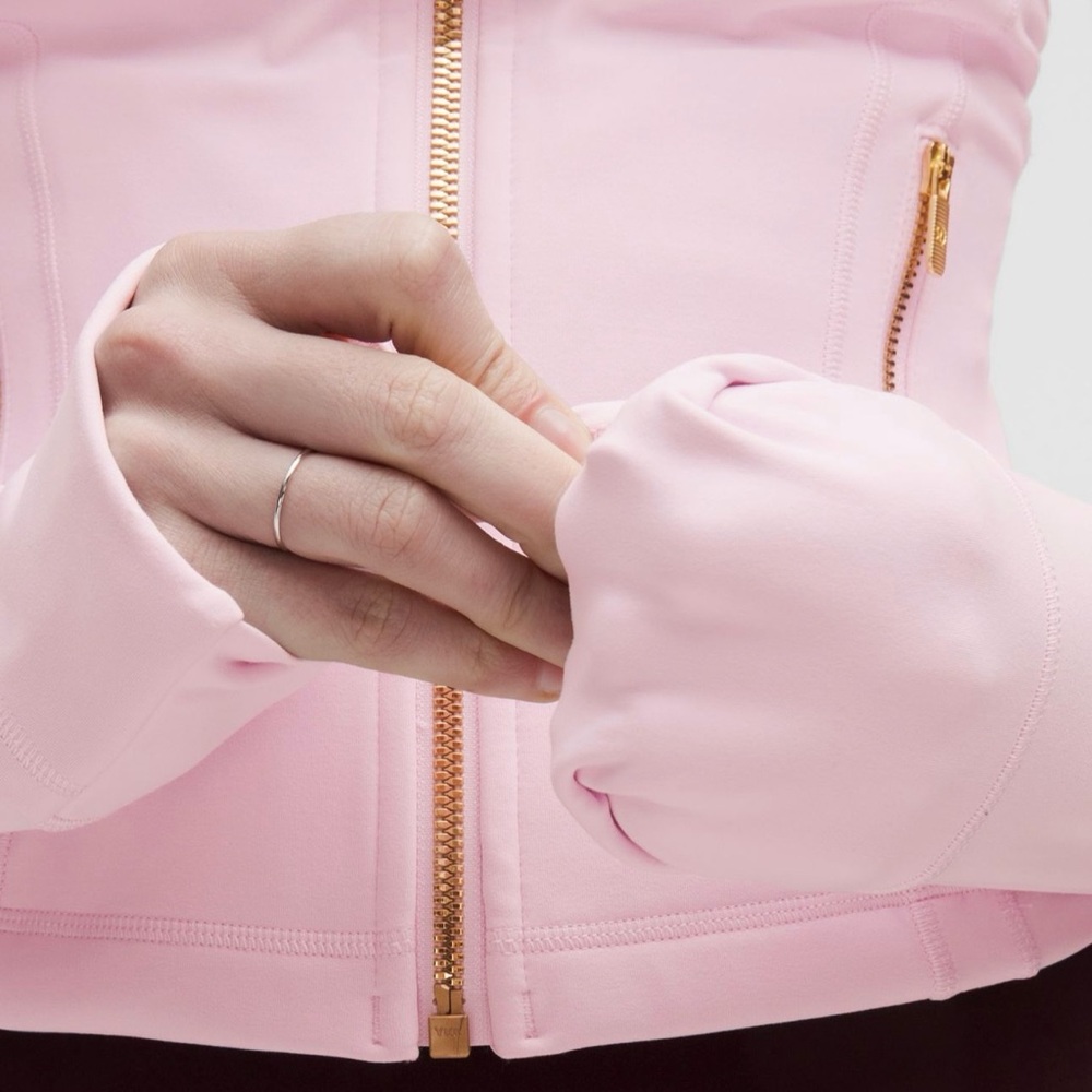 NWOT Lululemon CROPPED Jacket PINK ORGANZA size 4